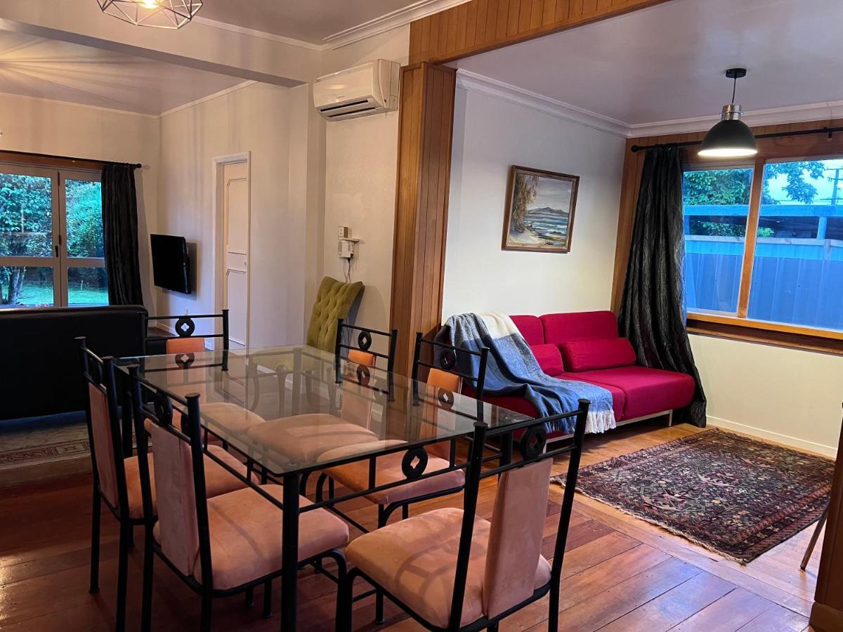 Peter'S Bach Villa Rotorua Exterior photo